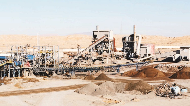 بعد حلحلة الصعوبات وتحسن المؤشرات..   الإضراب الشامل يشل نشاط مراكز إنتاج الفسفاط !!